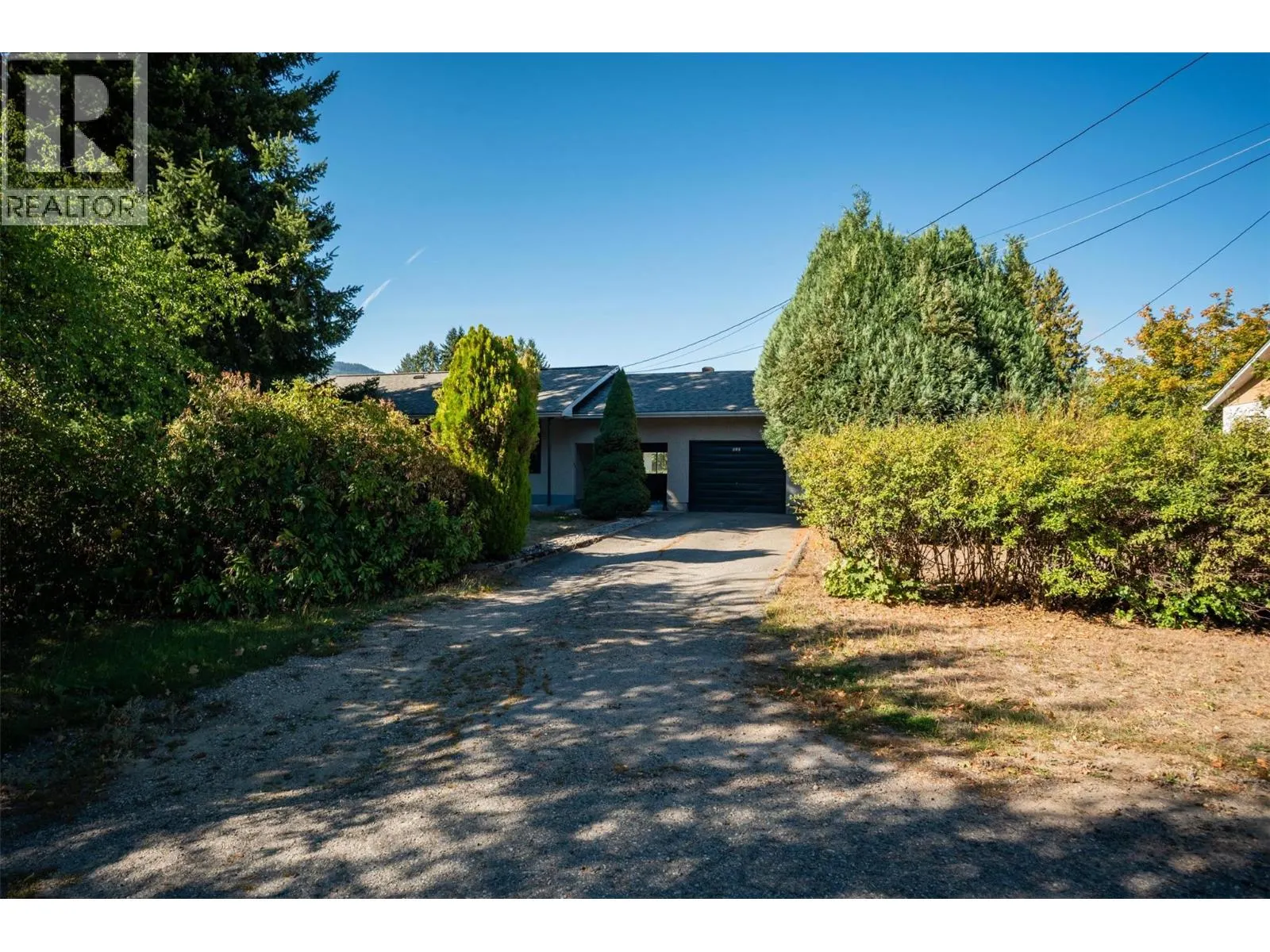 832 Kootenay Road