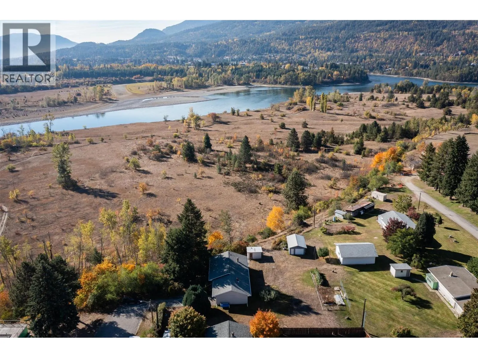 832 Kootenay Road