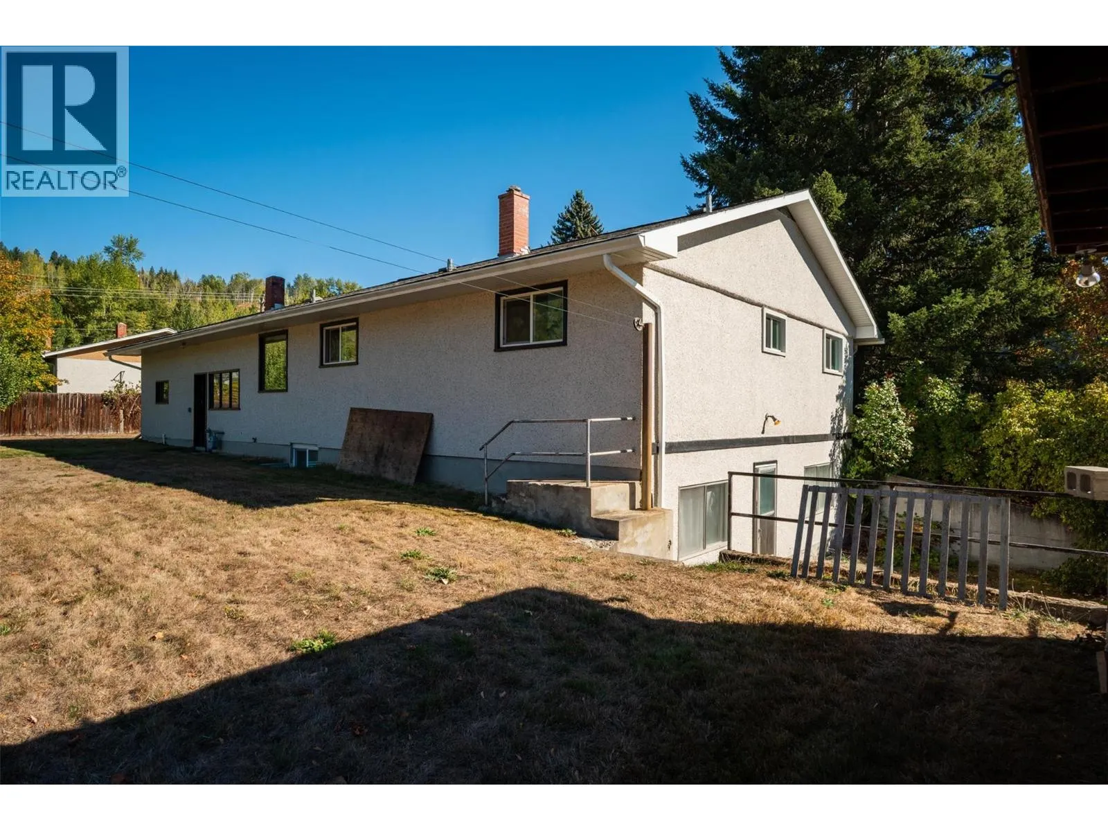 832 Kootenay Road