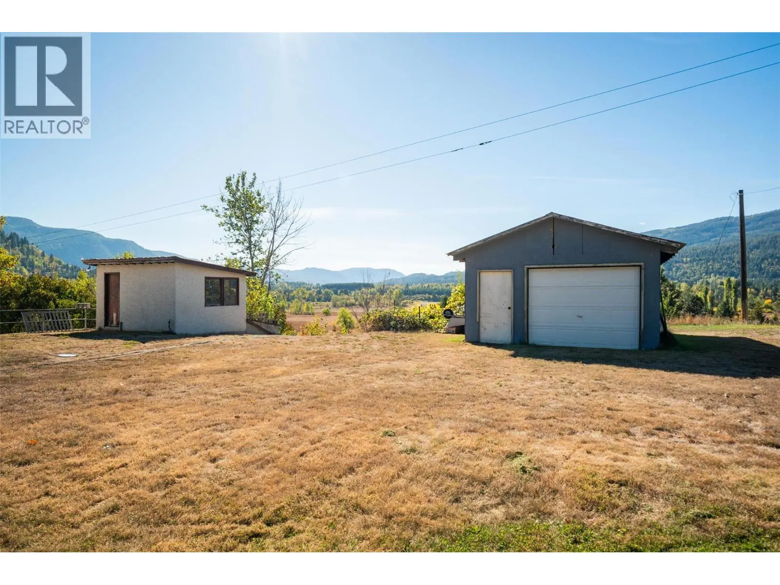 832 Kootenay Road