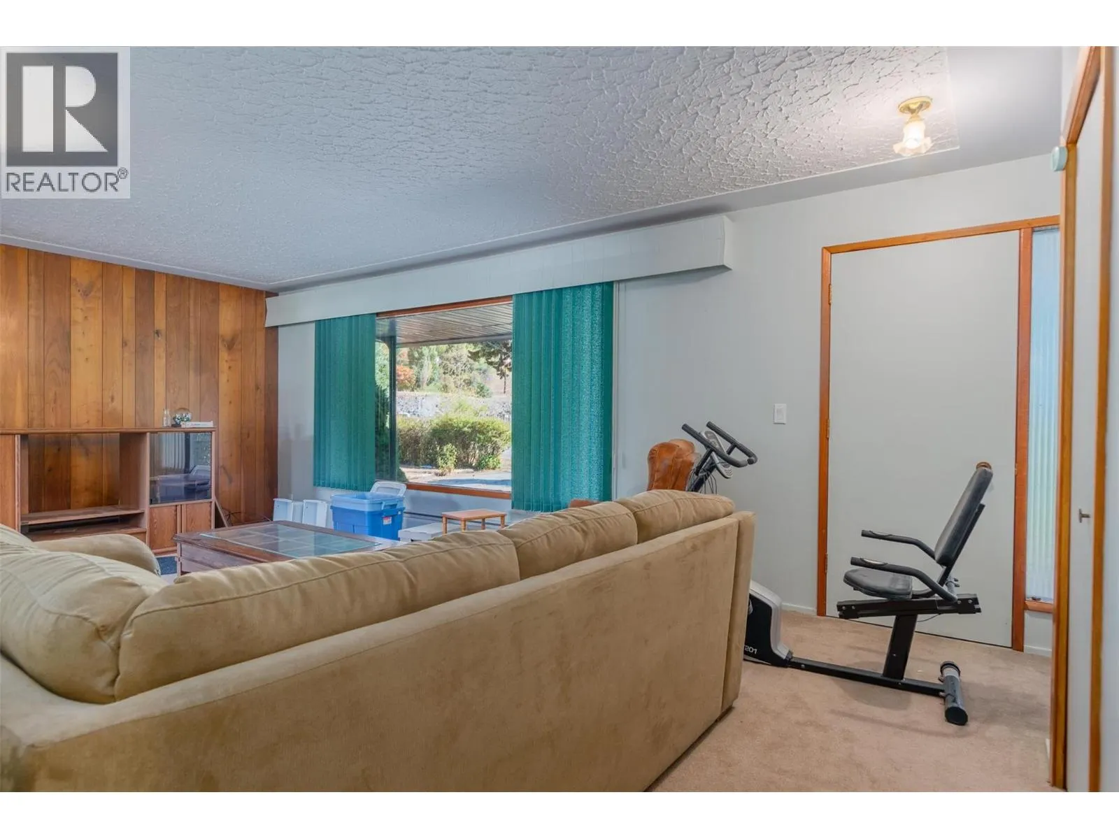 832 Kootenay Road