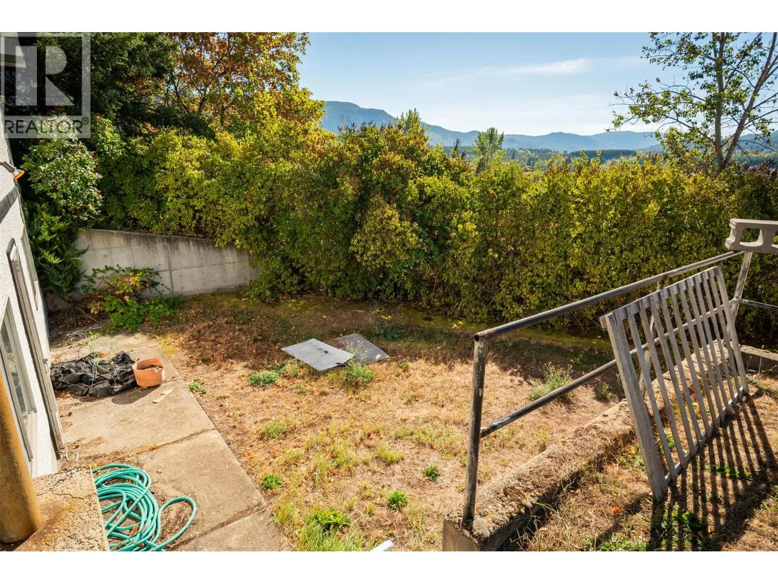 832 Kootenay Road