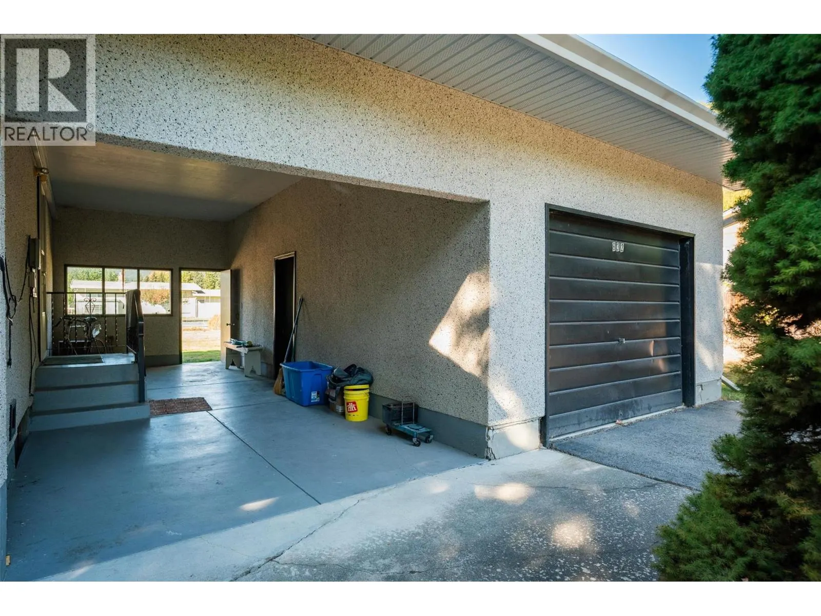 832 Kootenay Road