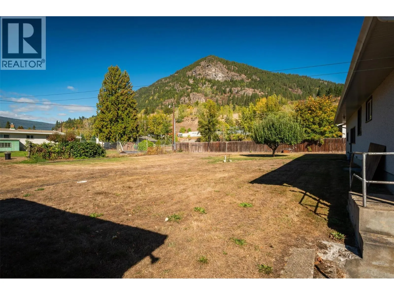 832 Kootenay Road