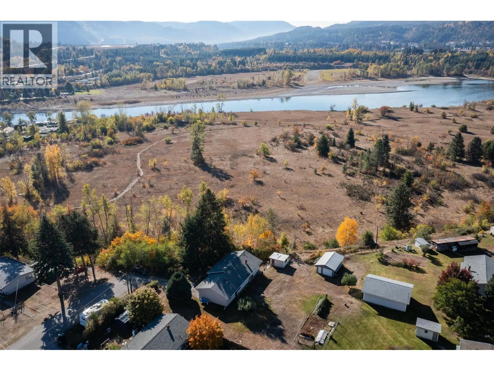 832 Kootenay Road