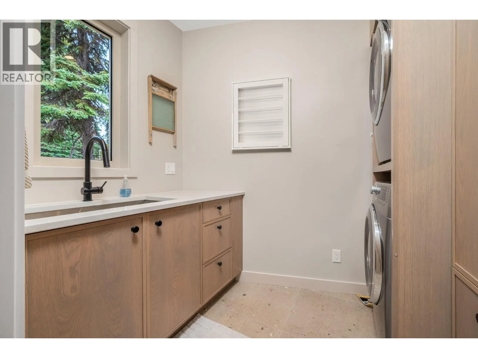 440 Monashee Road Unit# 1 & 2