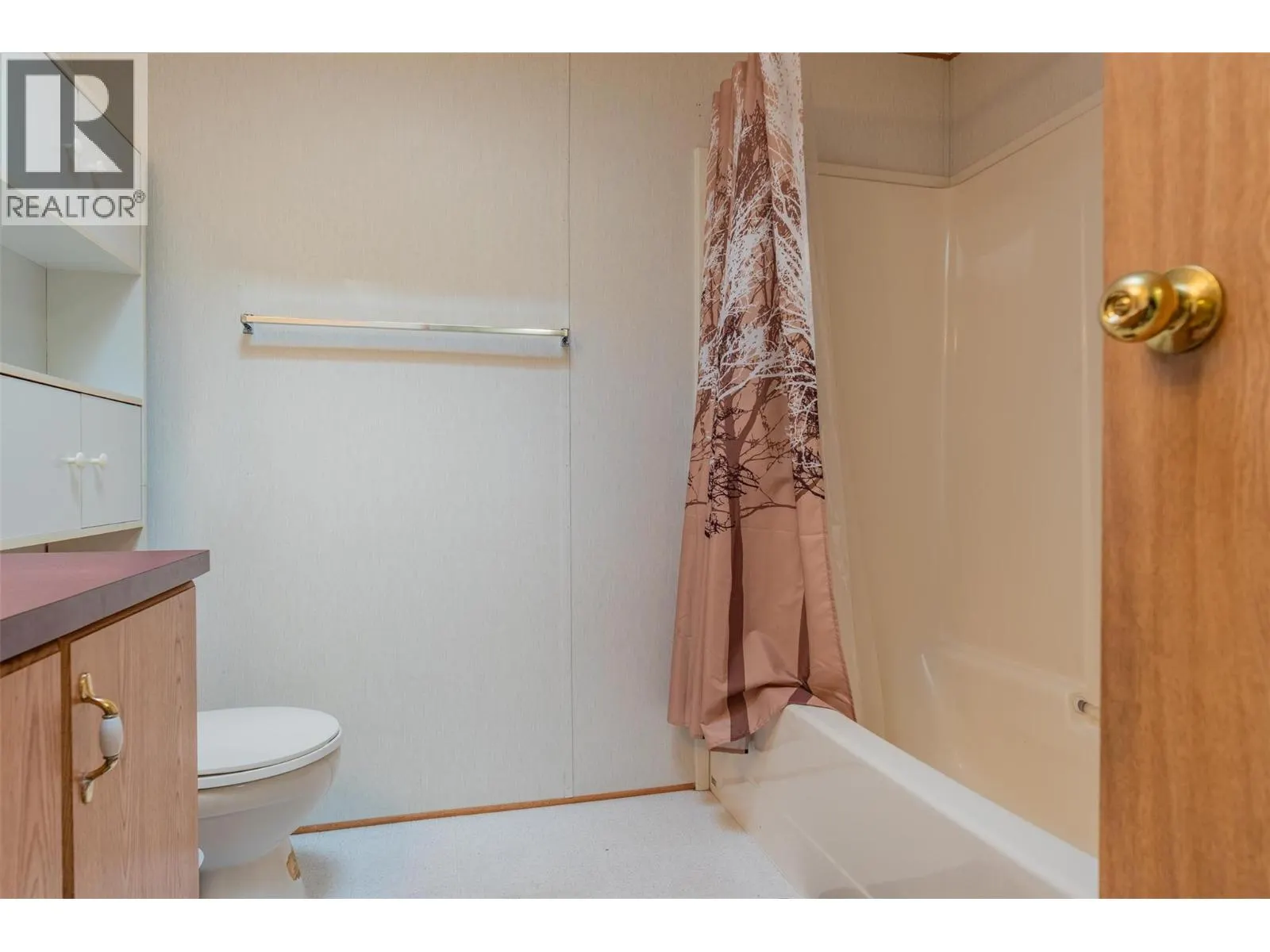1525 Columbia Avenue Unit# 33