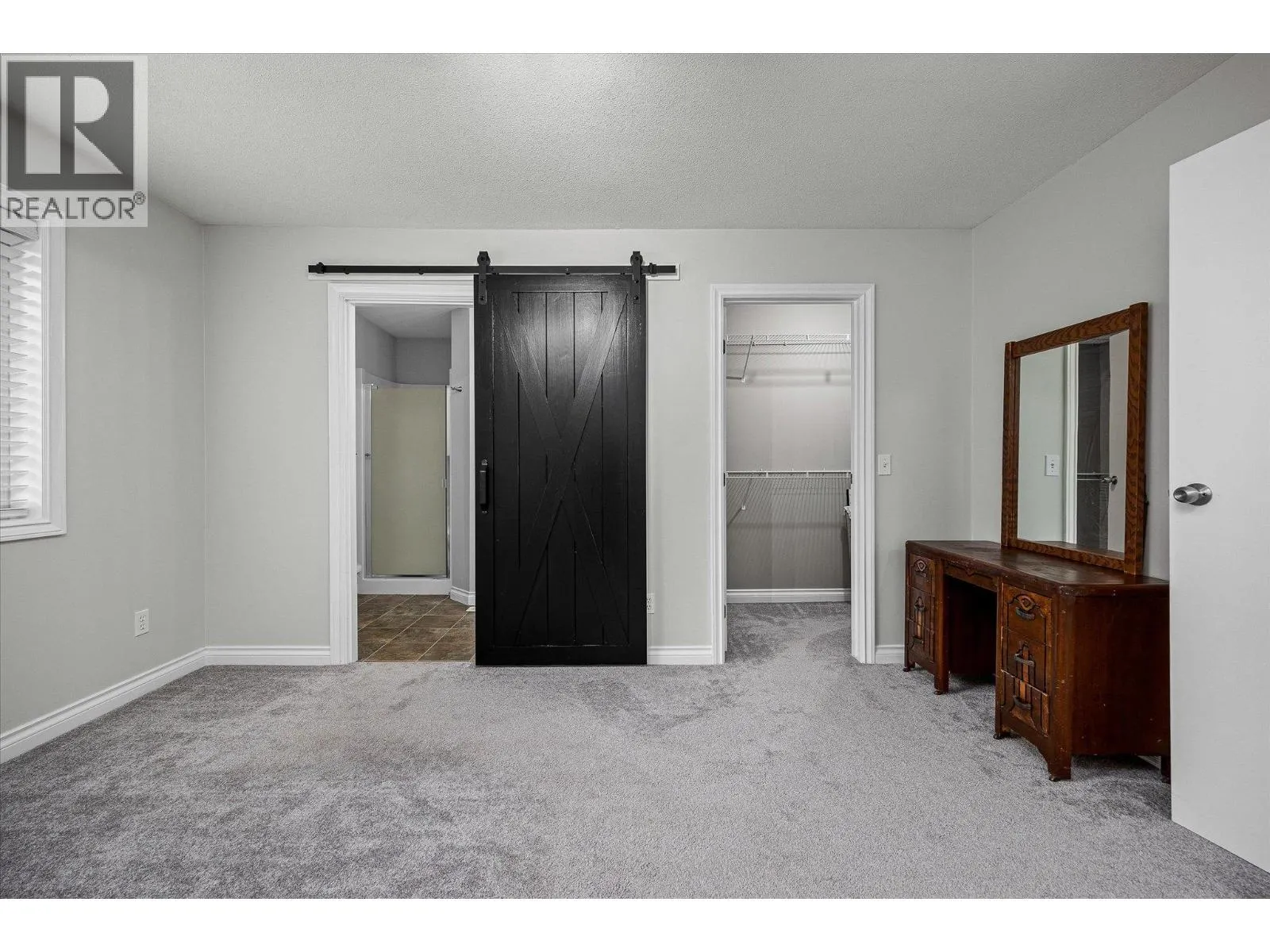 2306 Devon Court
