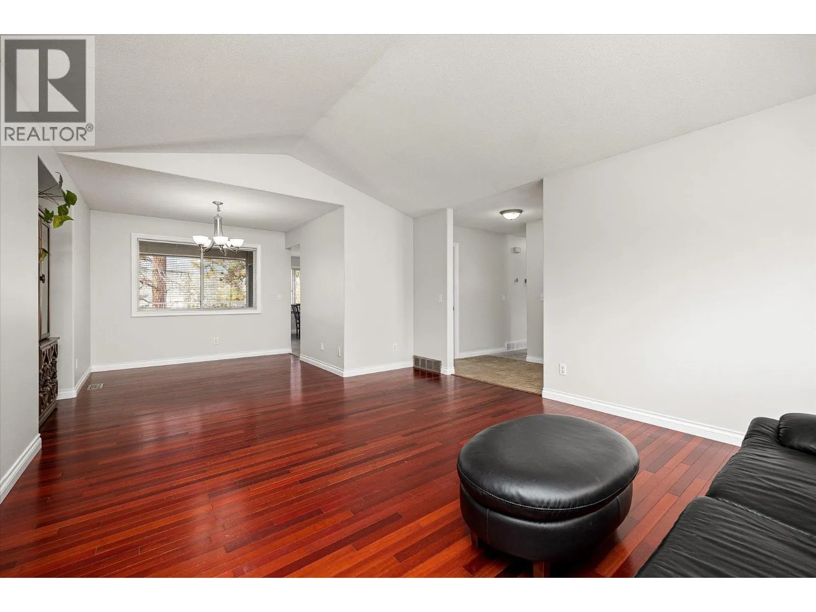 2306 Devon Court