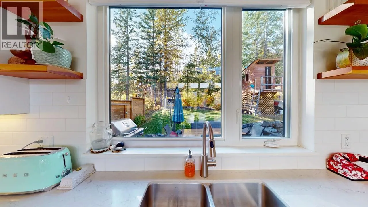 5 Alpine Trail Place