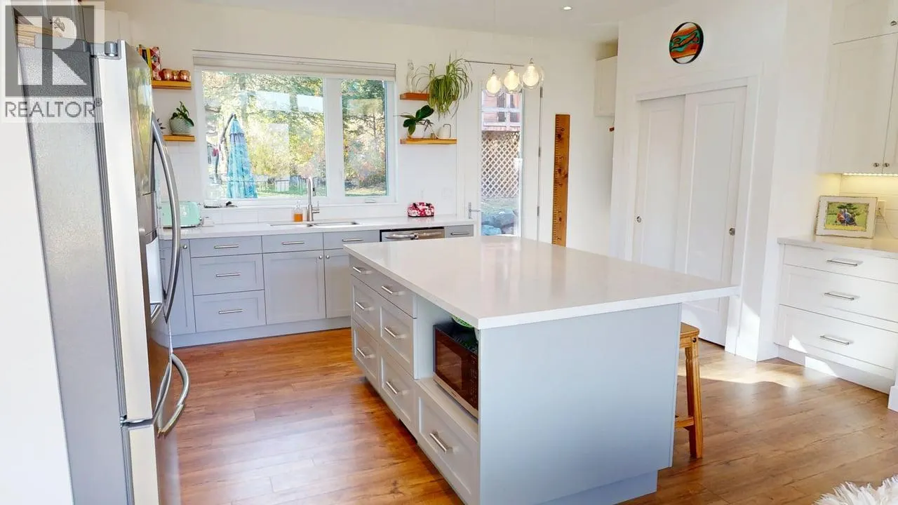 5 Alpine Trail Place