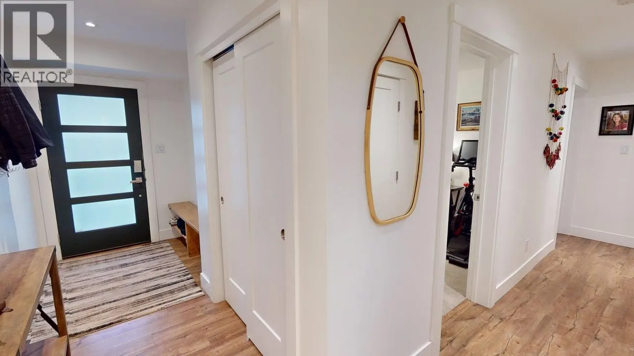 5 Alpine Trail Place