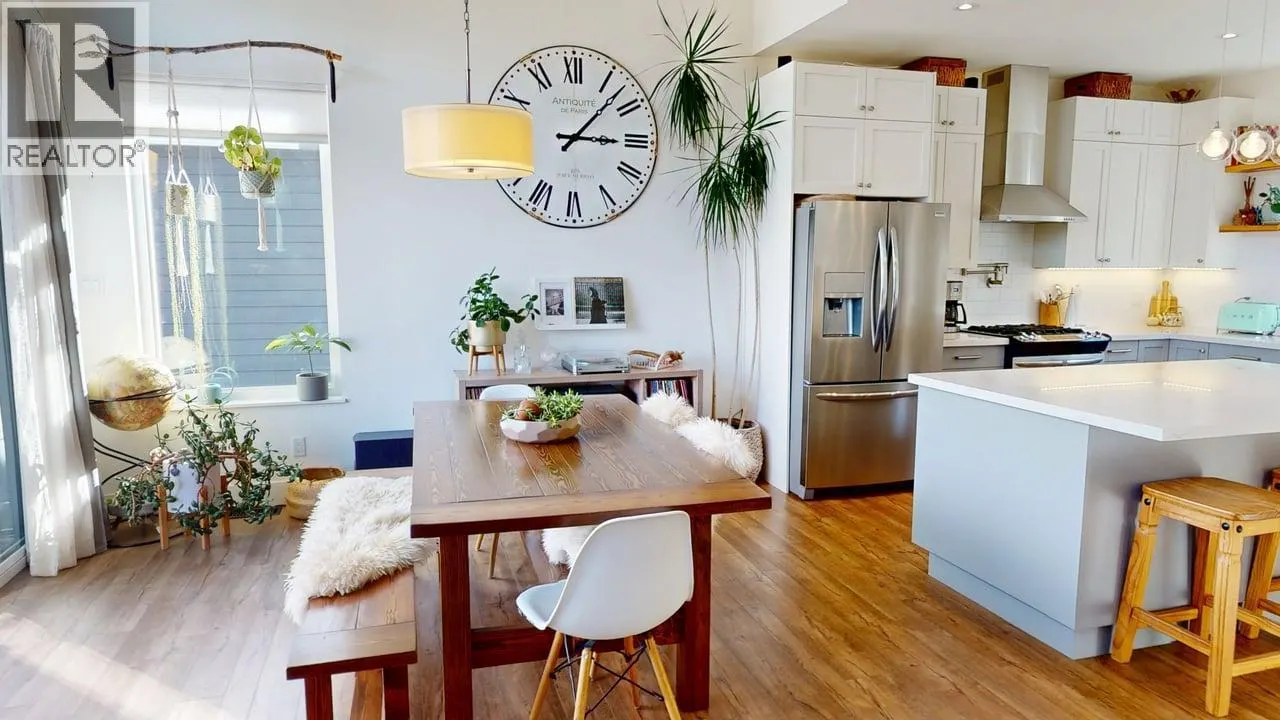 5 Alpine Trail Place