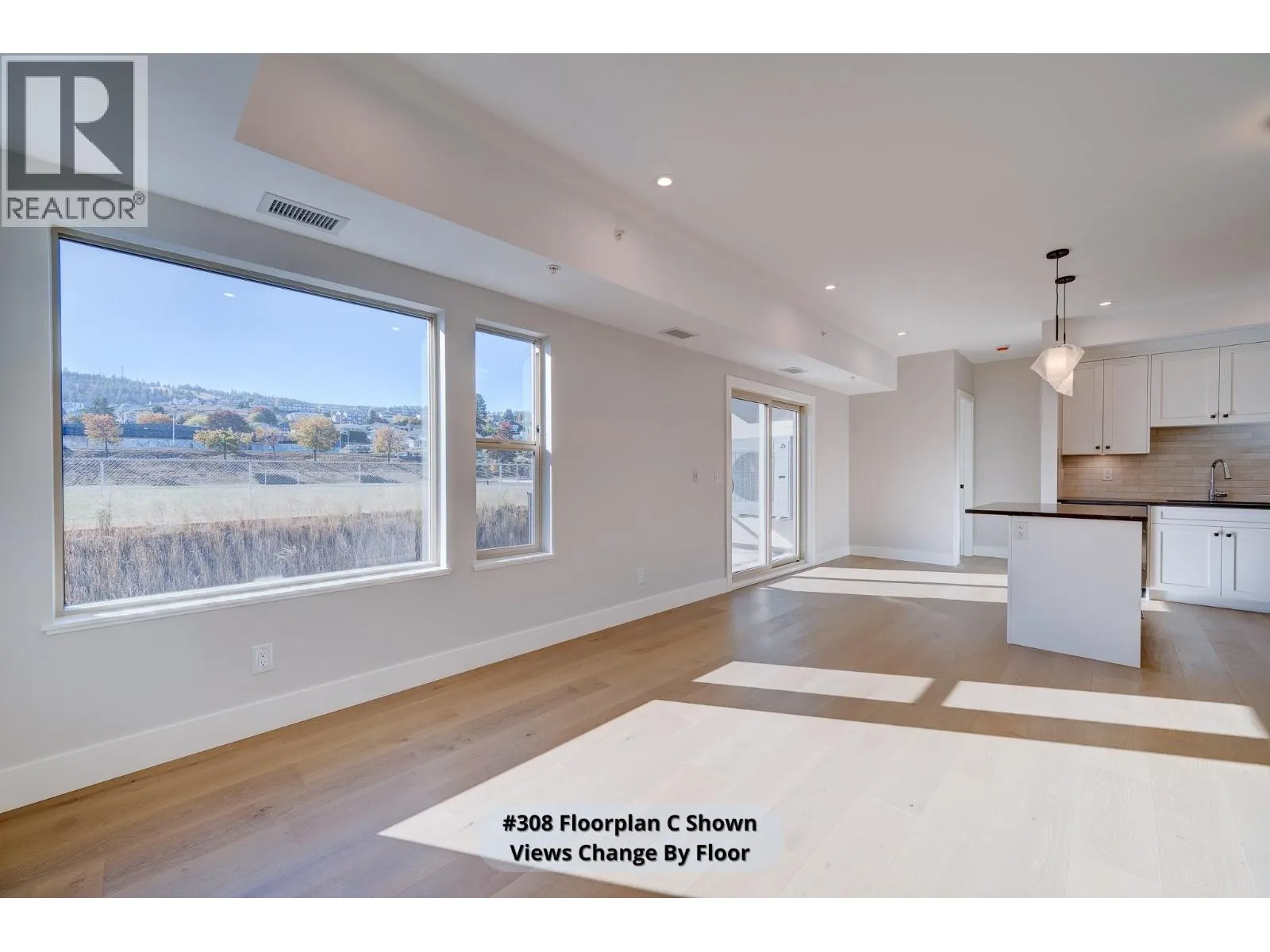 2171 Van Horne Drive Unit# 204