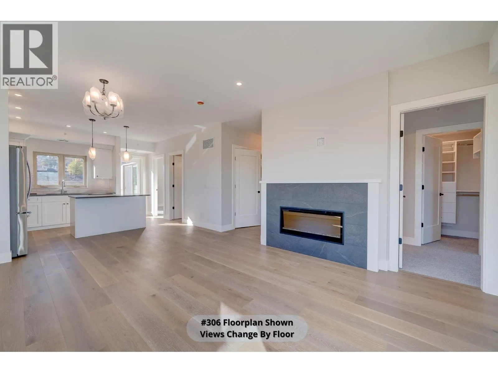 2171 Van Horne Drive Unit# 206