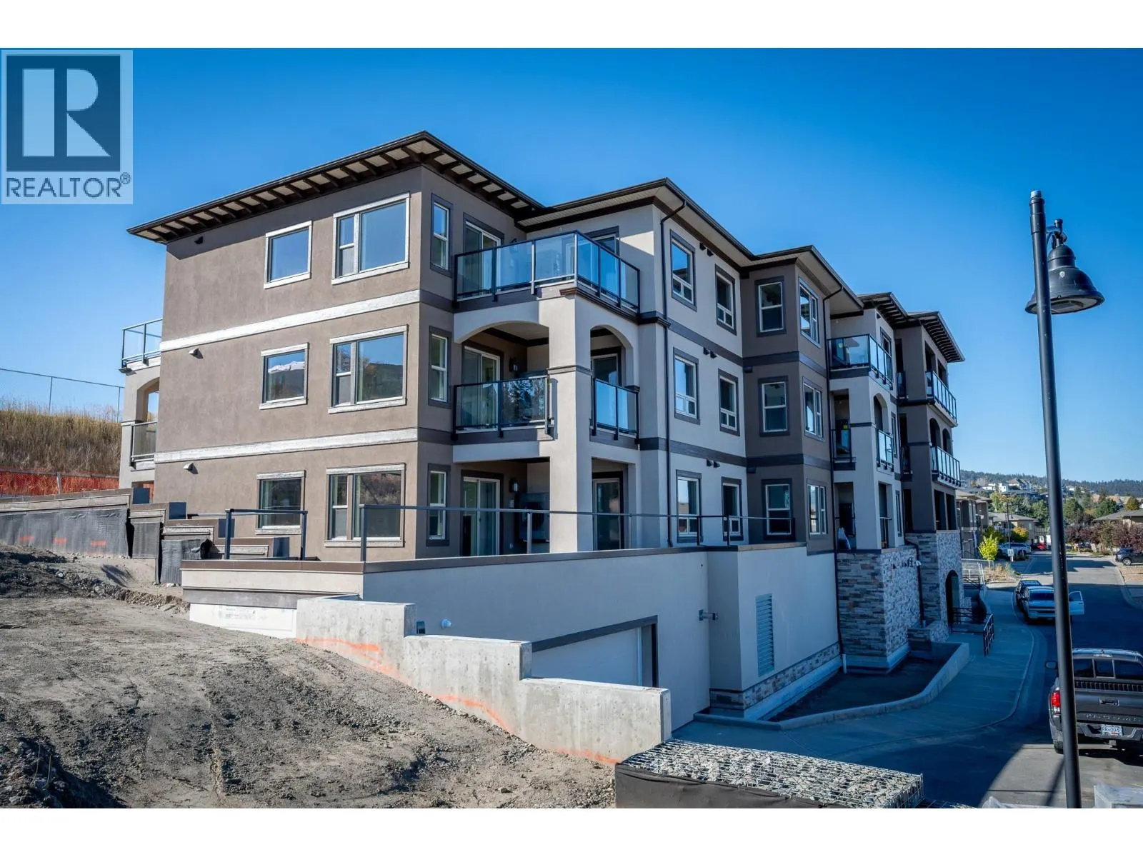 2171 Van Horne Drive Unit# 208