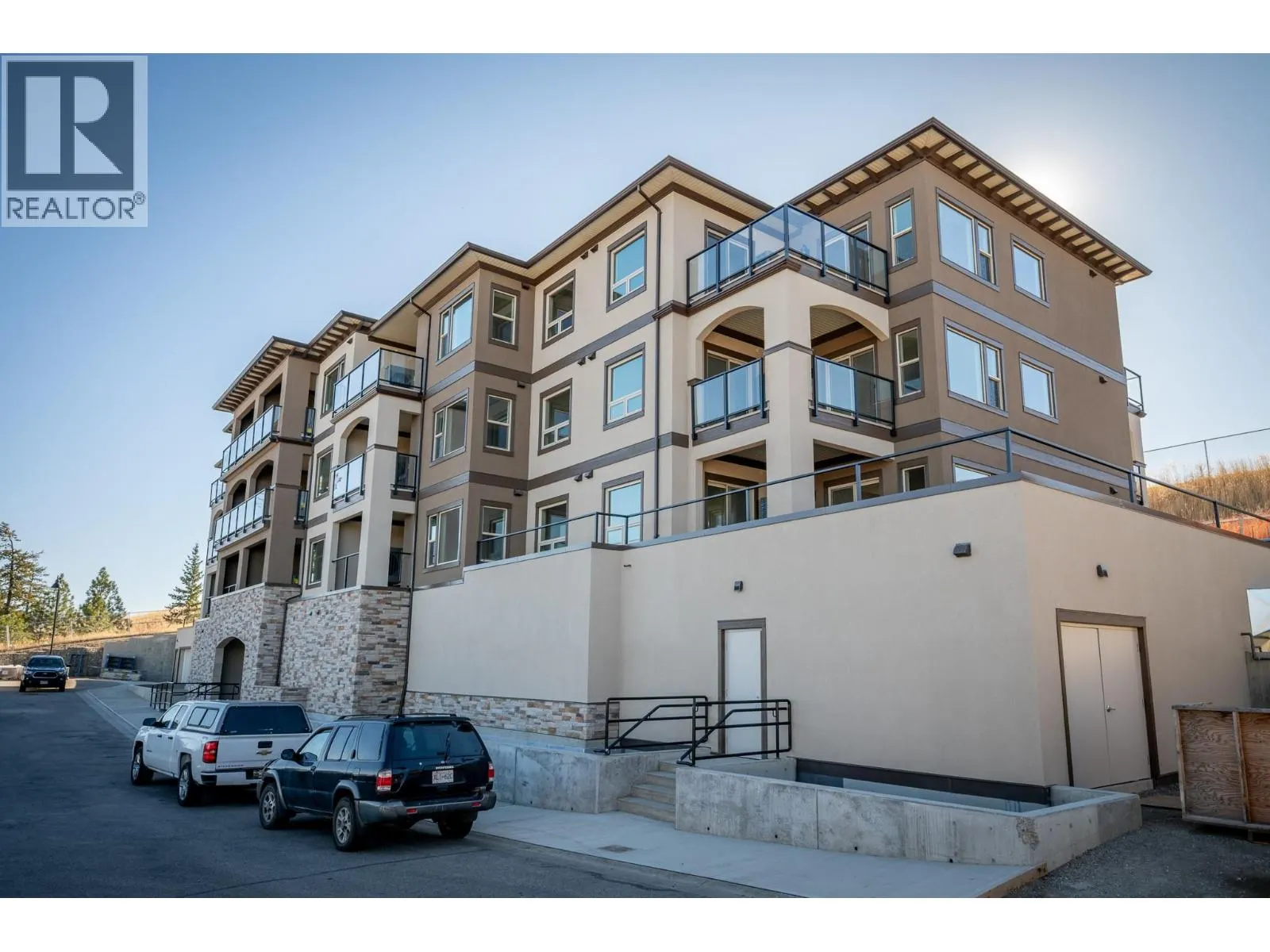 2171 Van Horne Drive Unit# 208