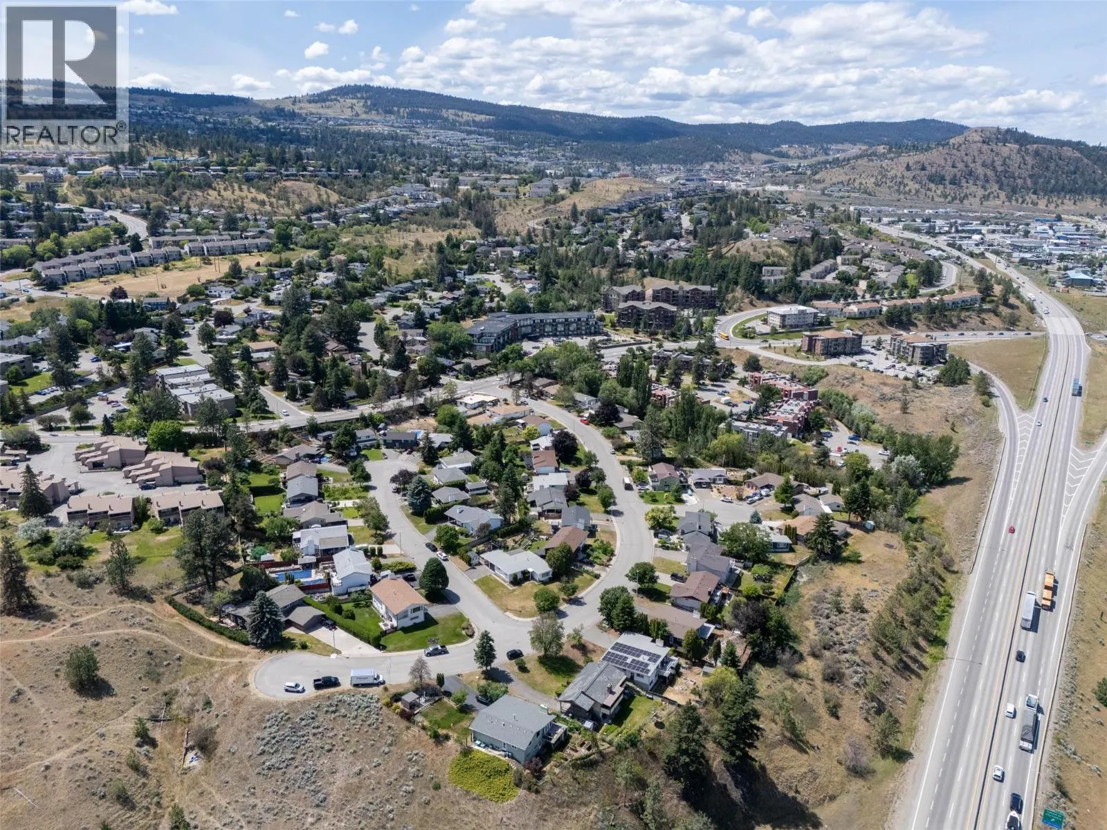 135 Whiteshield Crescent
