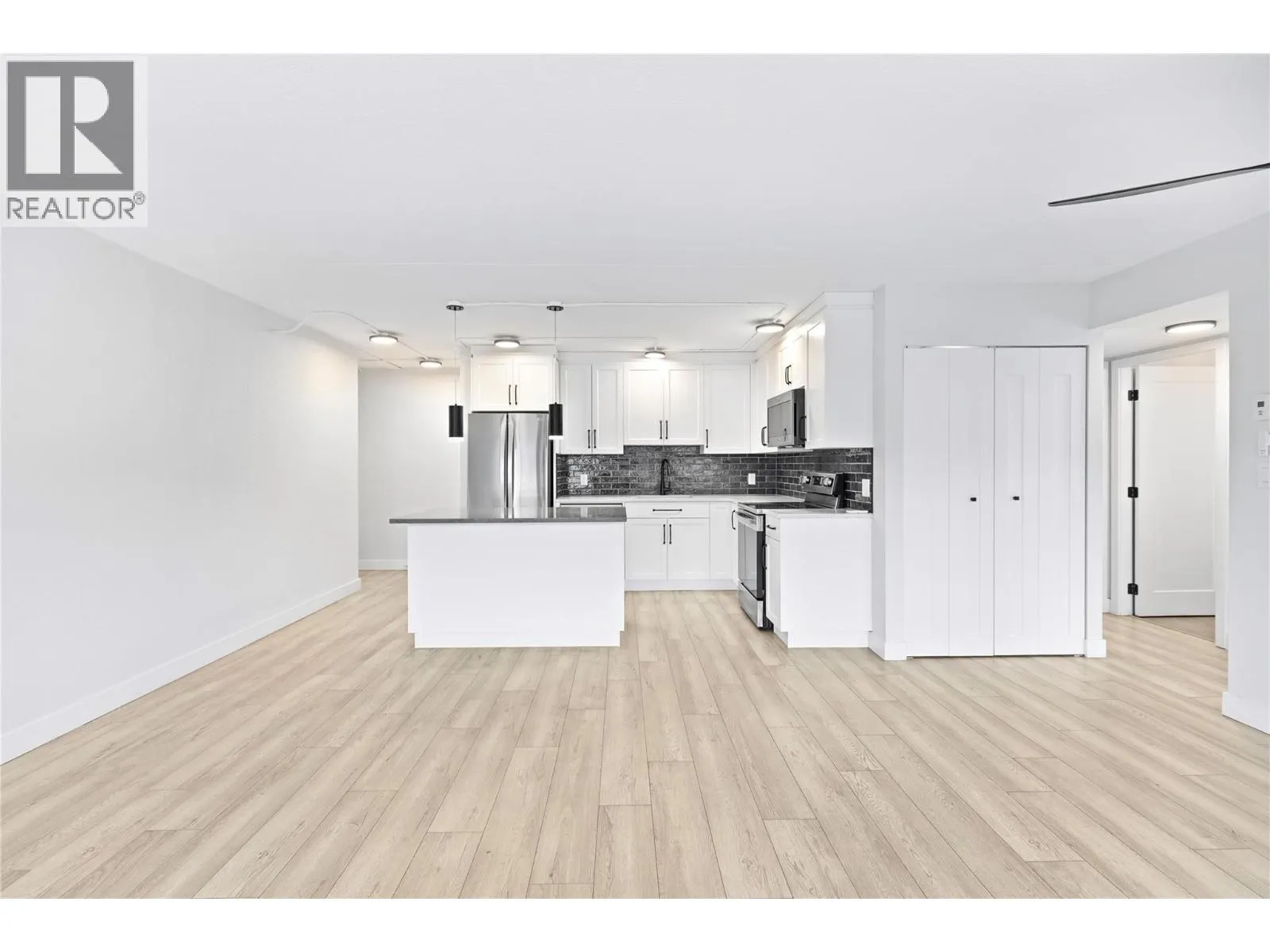 525 Nicola Street Unit# 403