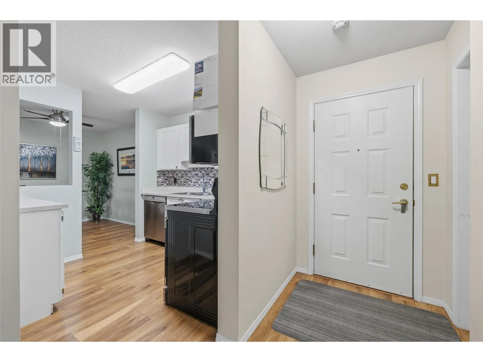 180 Hollywood Road N Unit# 207