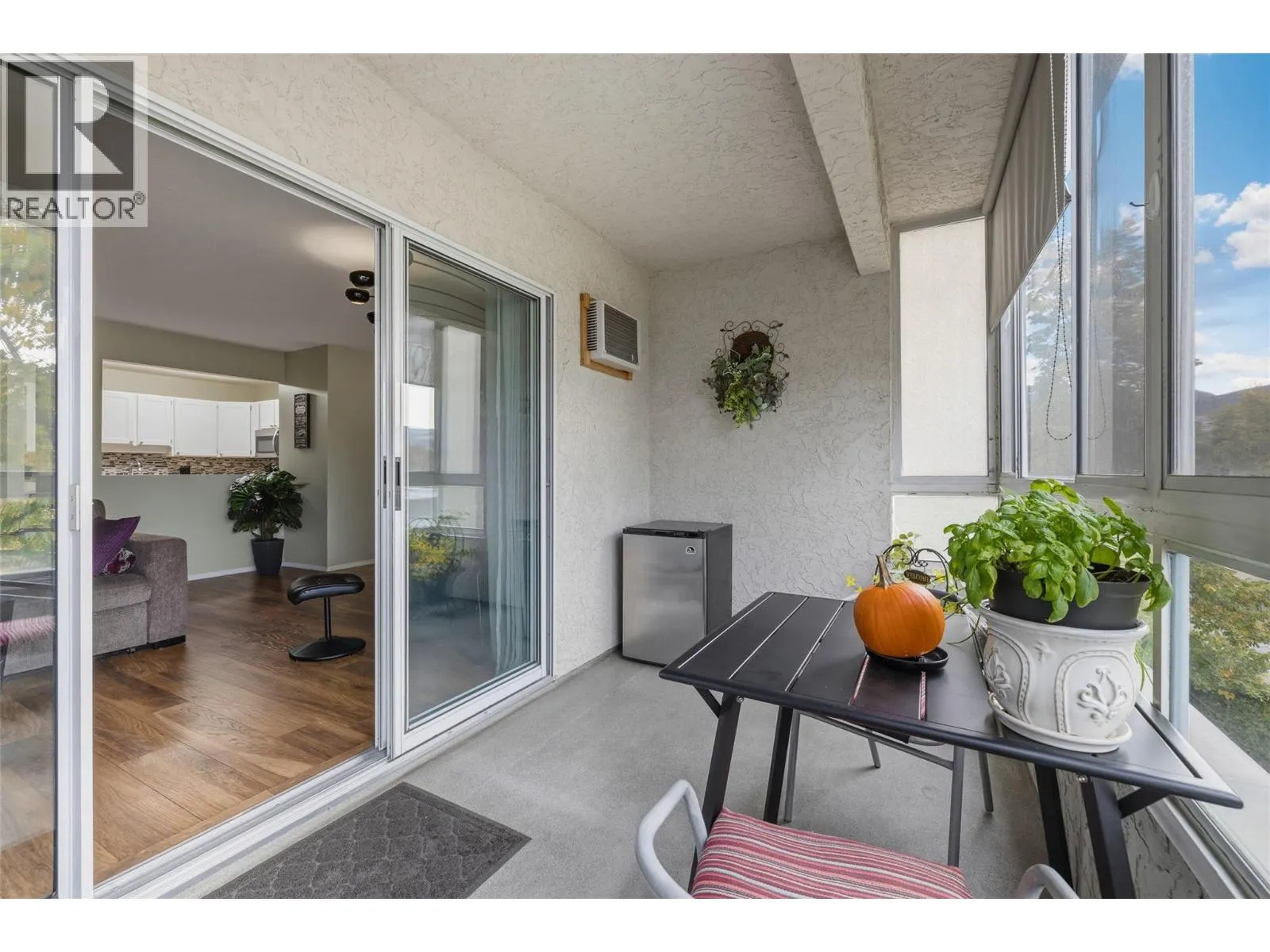 180 Hollywood Road N Unit# 207