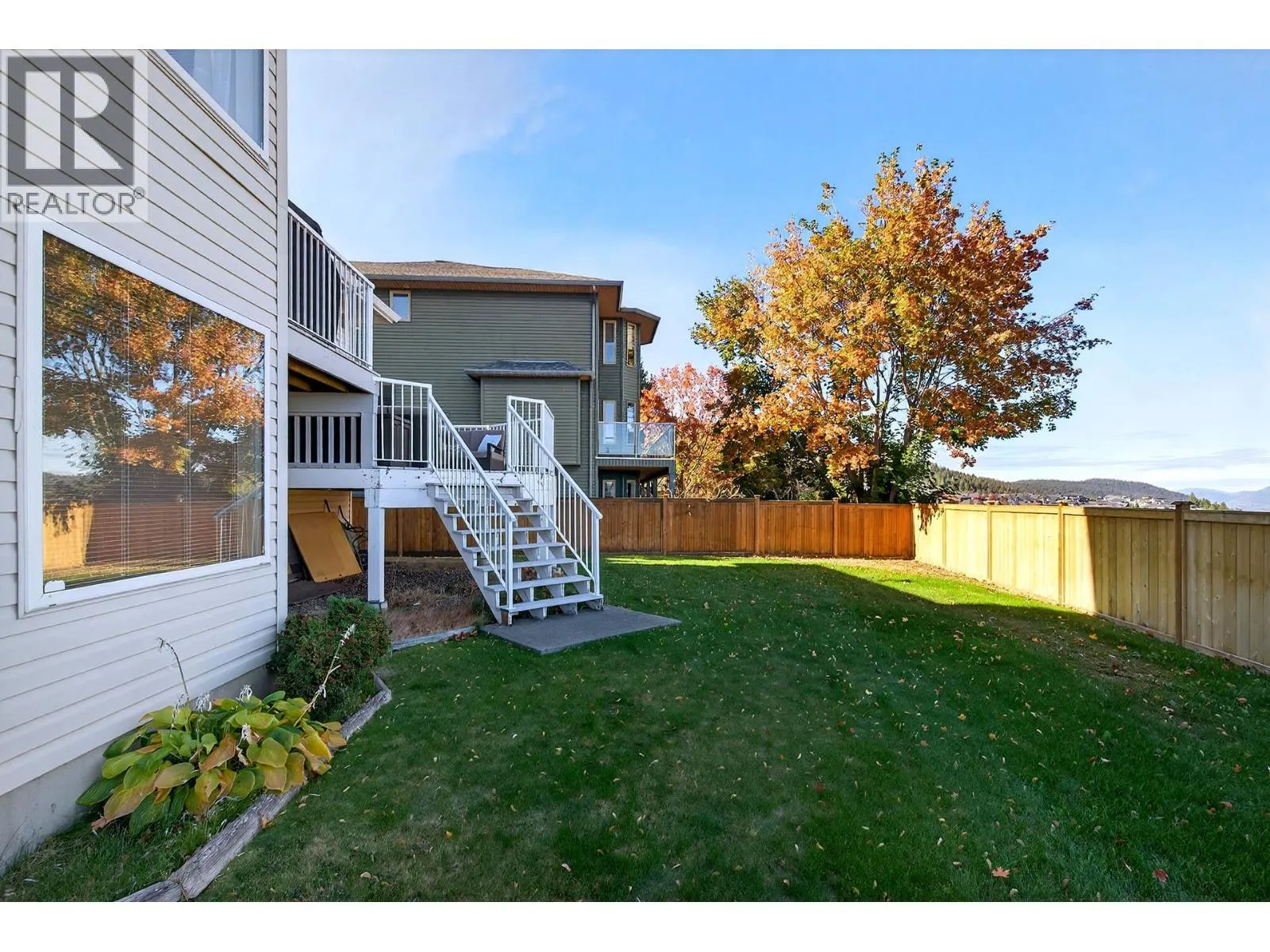 992 Canongate Crescent