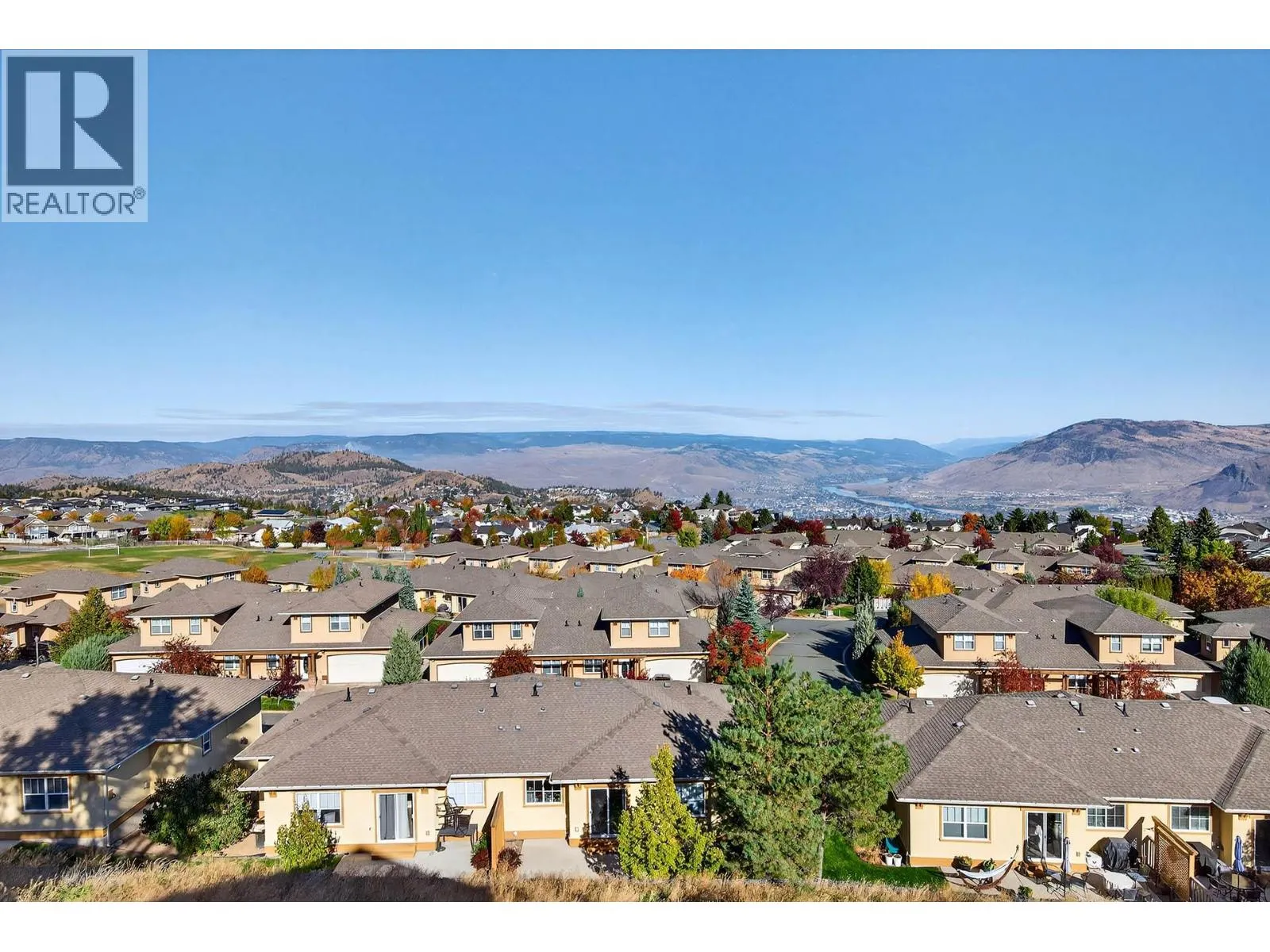 992 Canongate Crescent