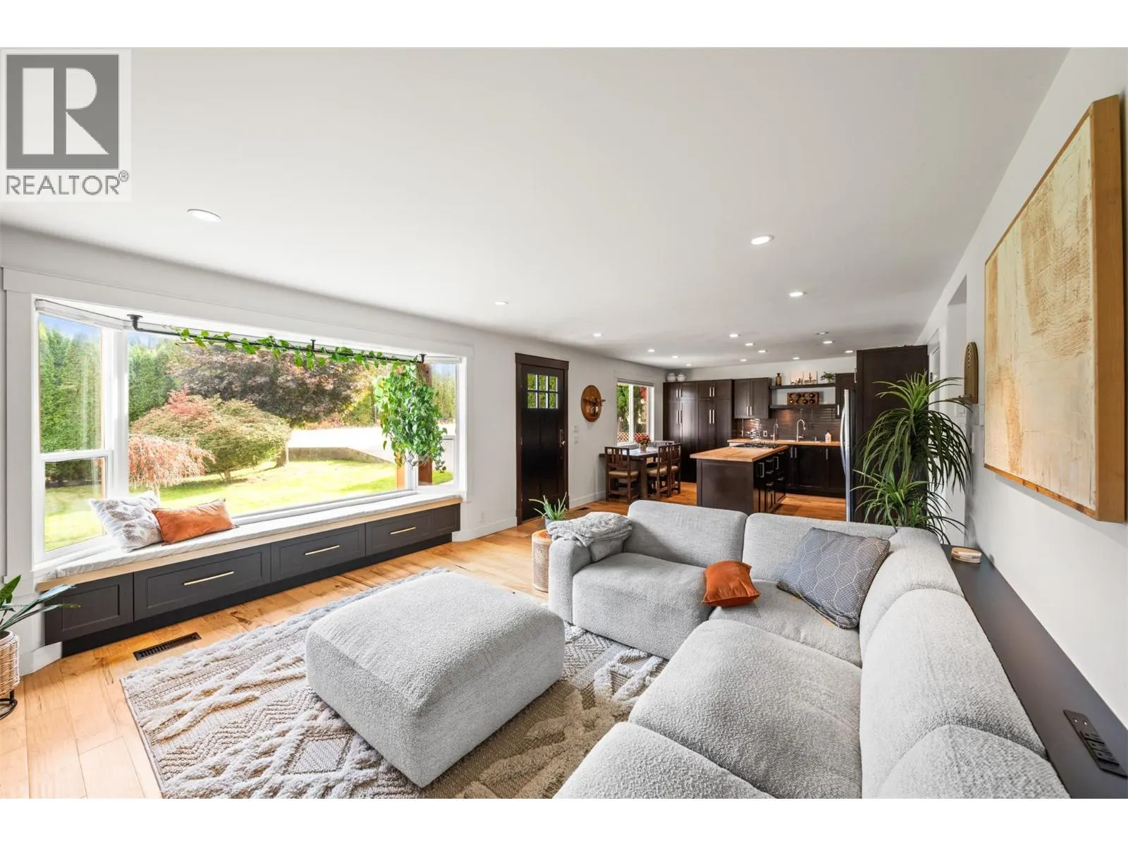 3588 Spiers Road
