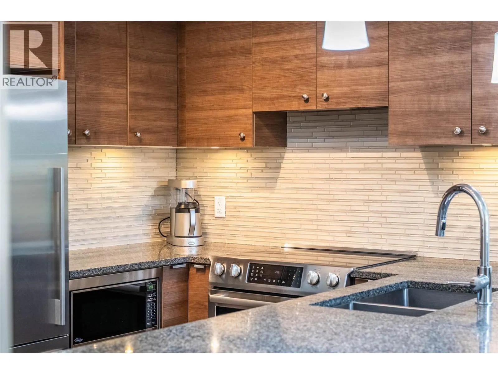 710 Vernon Street Unit# 407