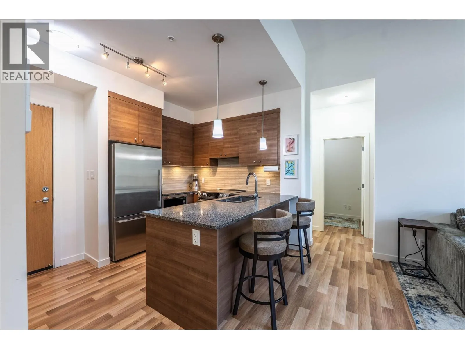710 Vernon Street Unit# 407