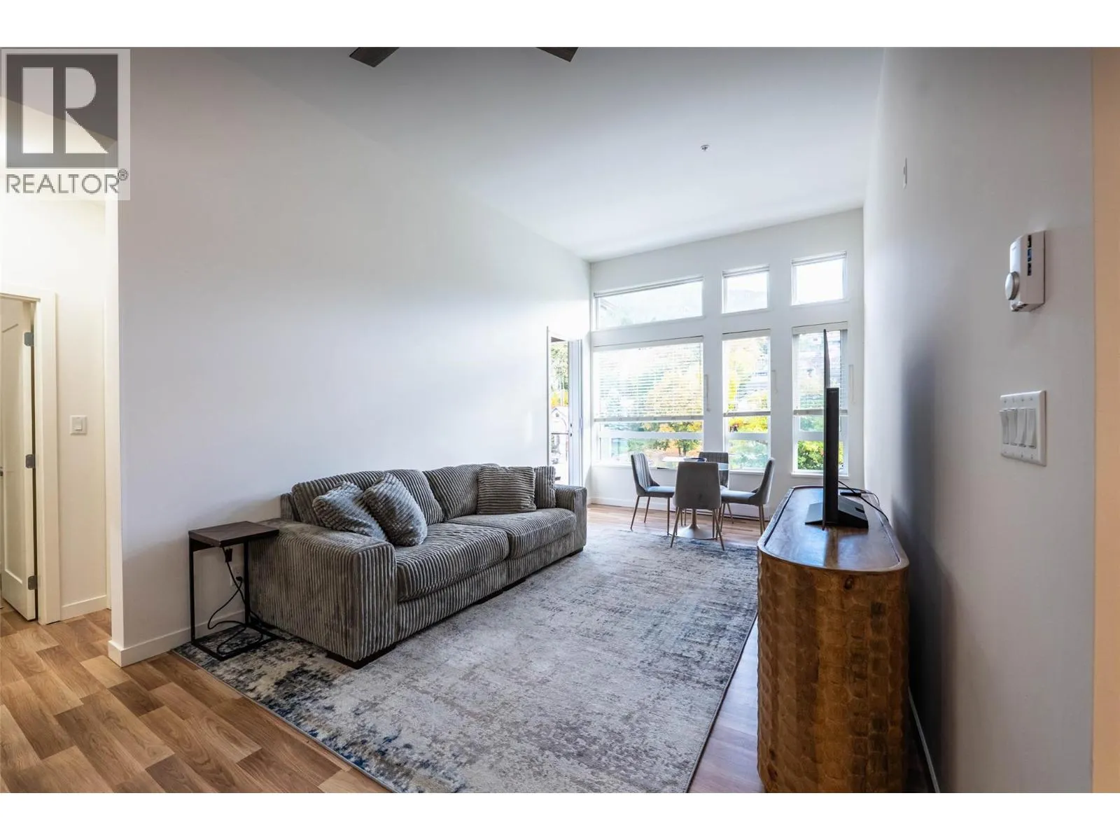 710 Vernon Street Unit# 407