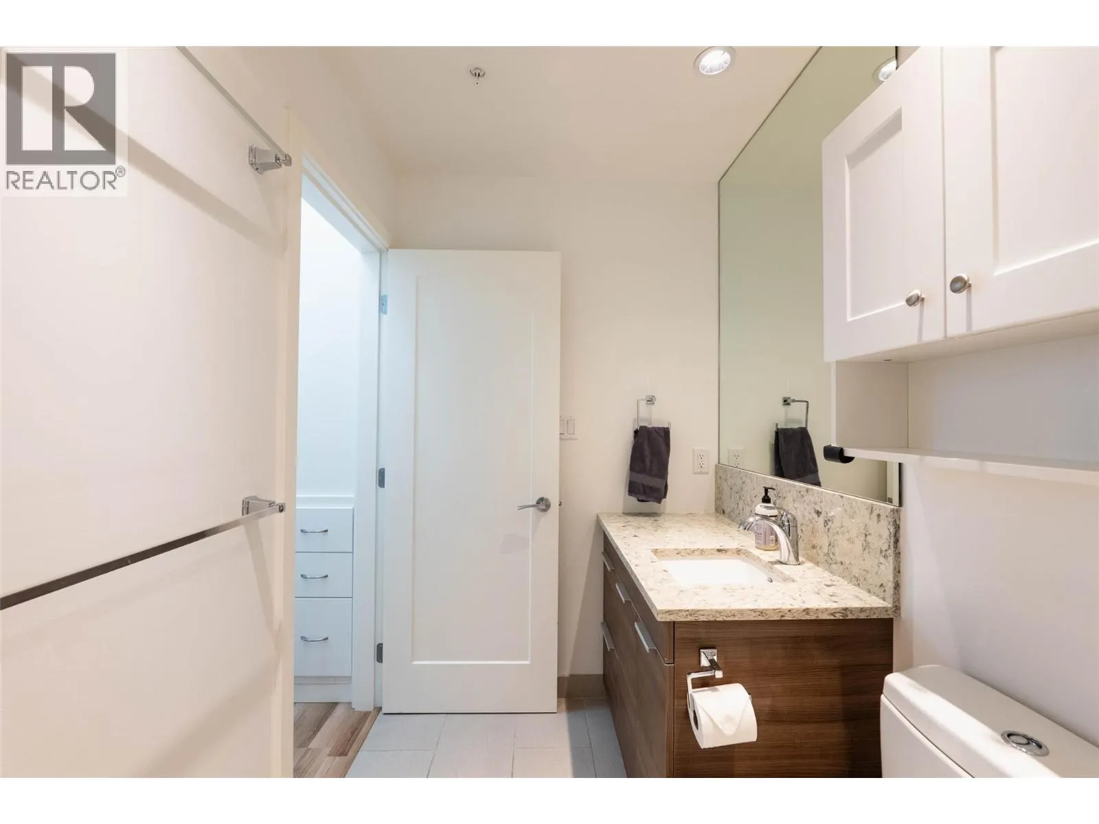 710 Vernon Street Unit# 407