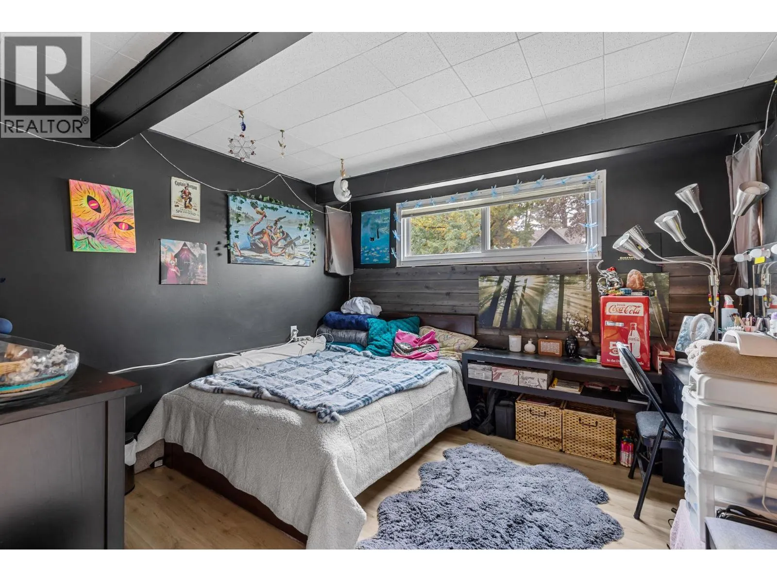 1532 Pinehurst Crescent