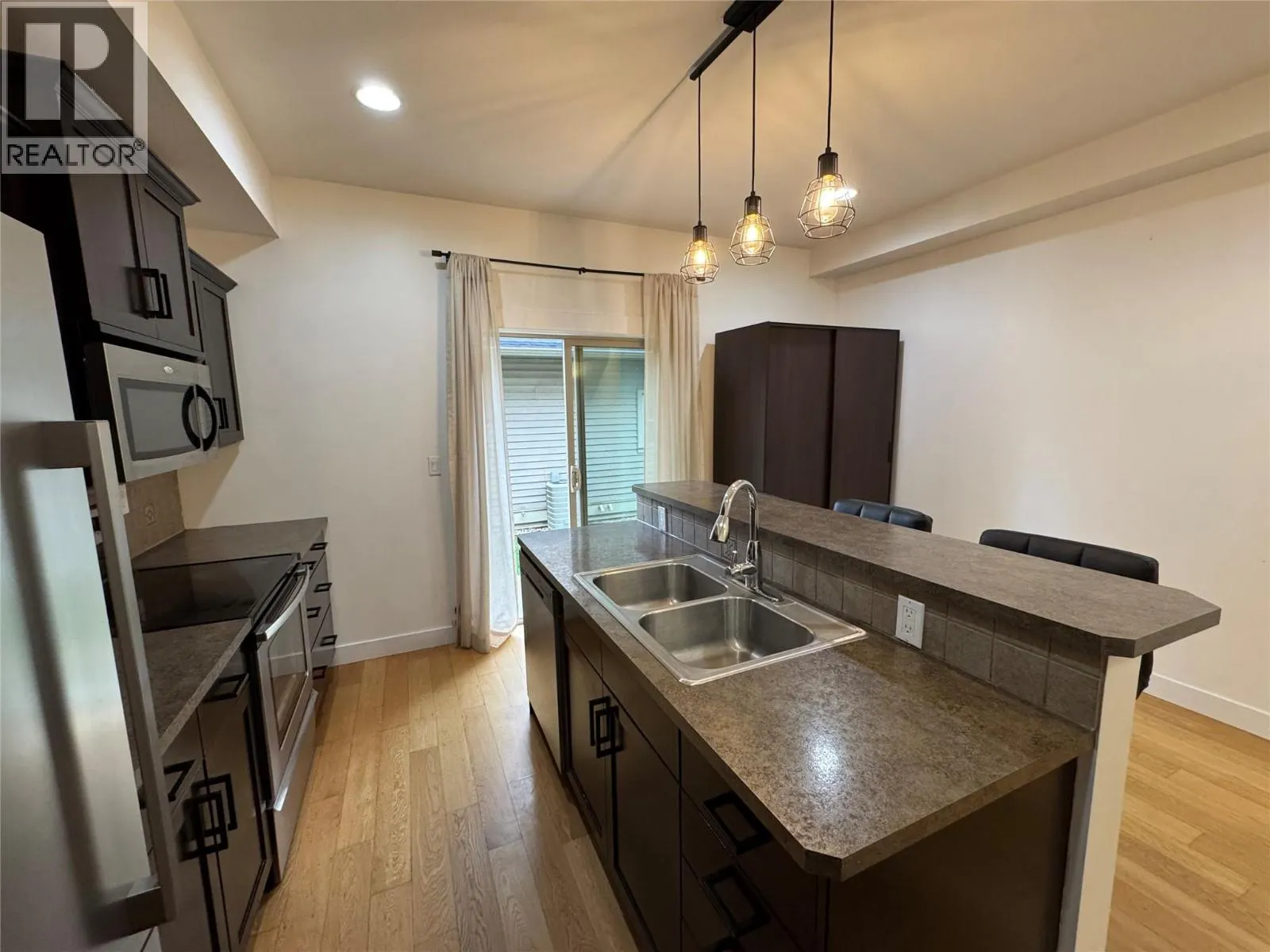 4900 Heritage Drive Unit# 1003