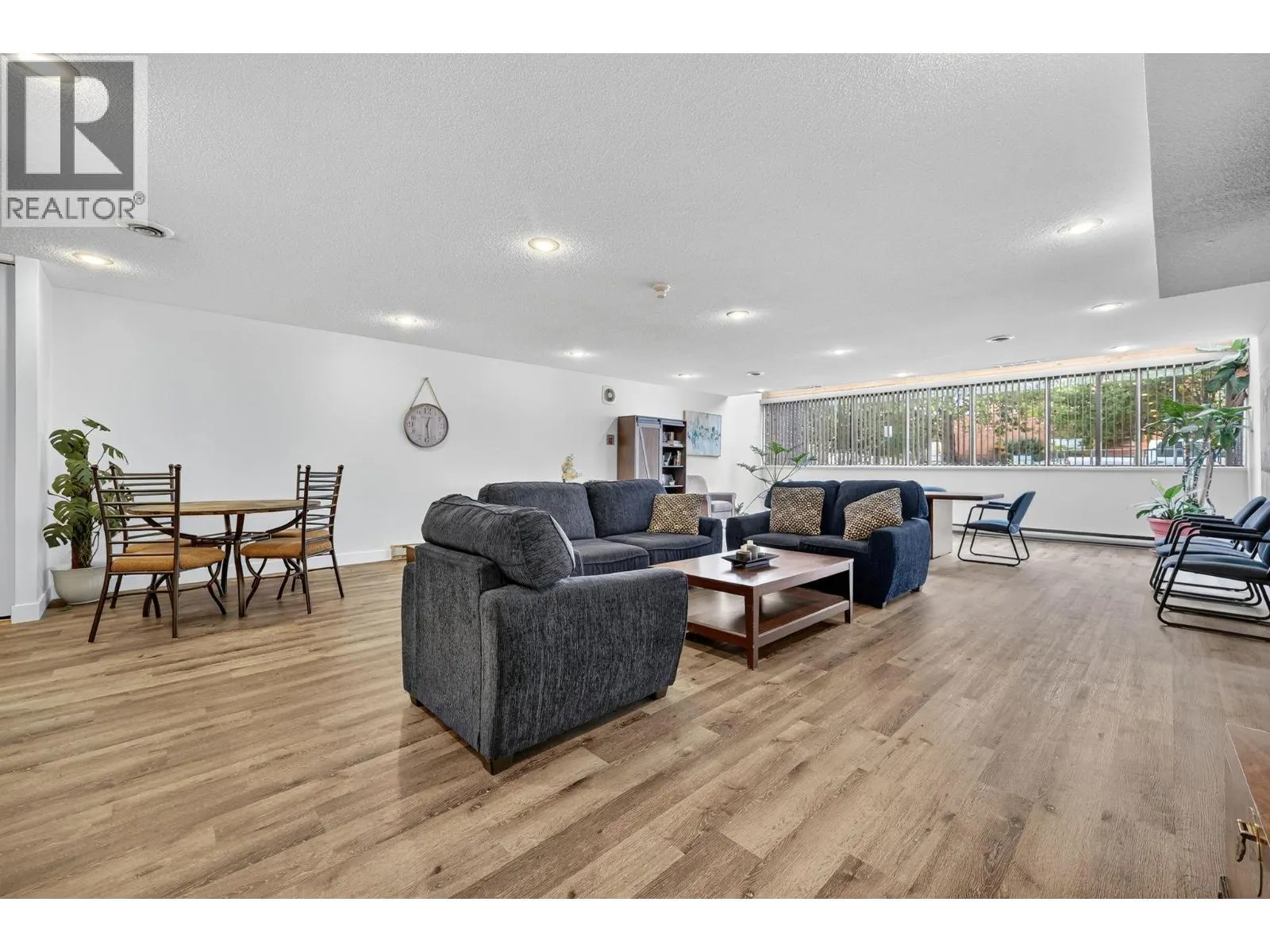 737 Leon Avenue Unit# 1006