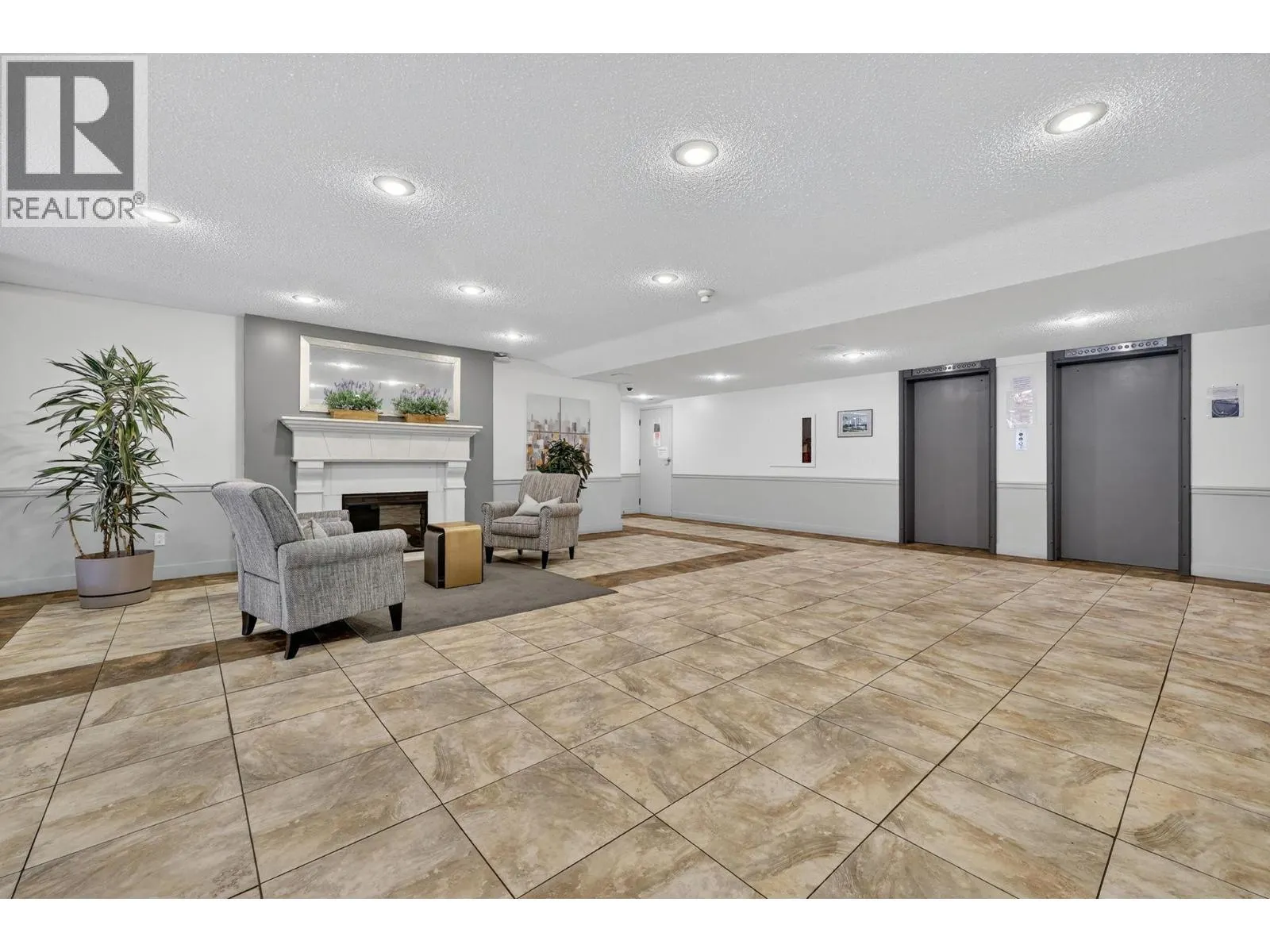 737 Leon Avenue Unit# 1006