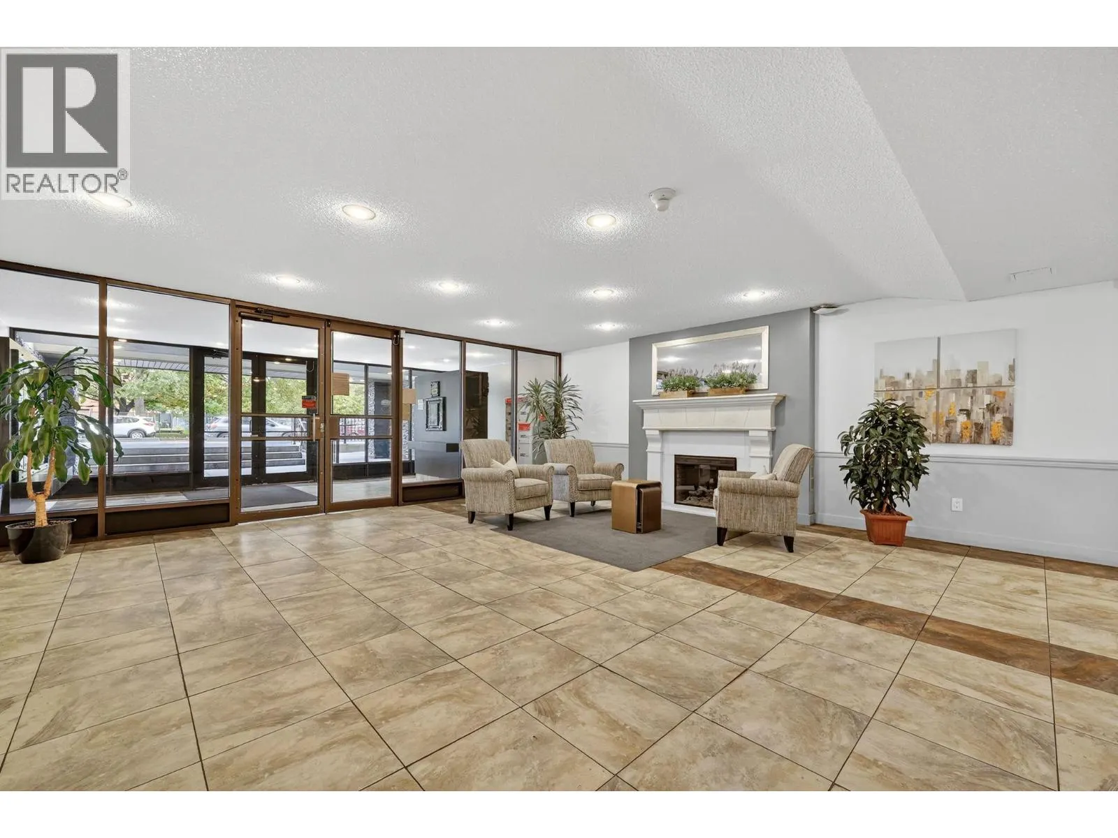 737 Leon Avenue Unit# 1006