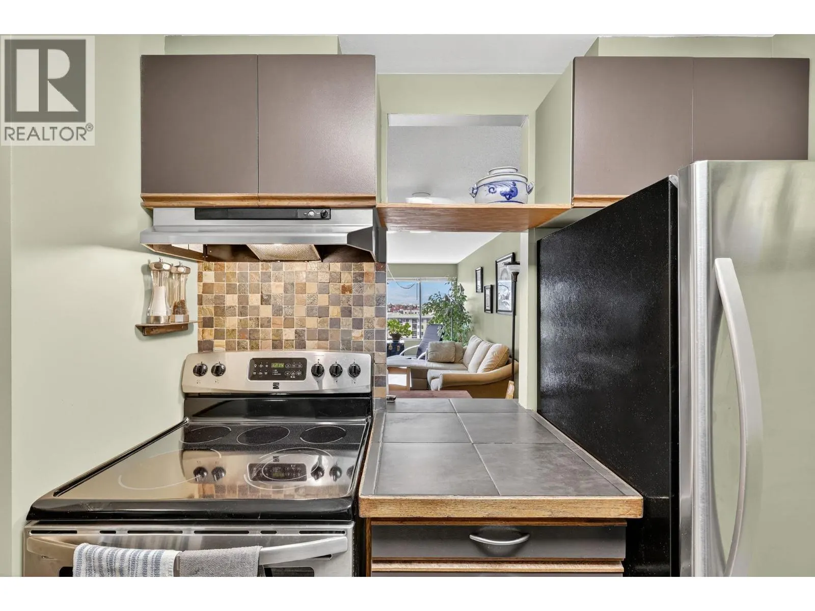 737 Leon Avenue Unit# 1006