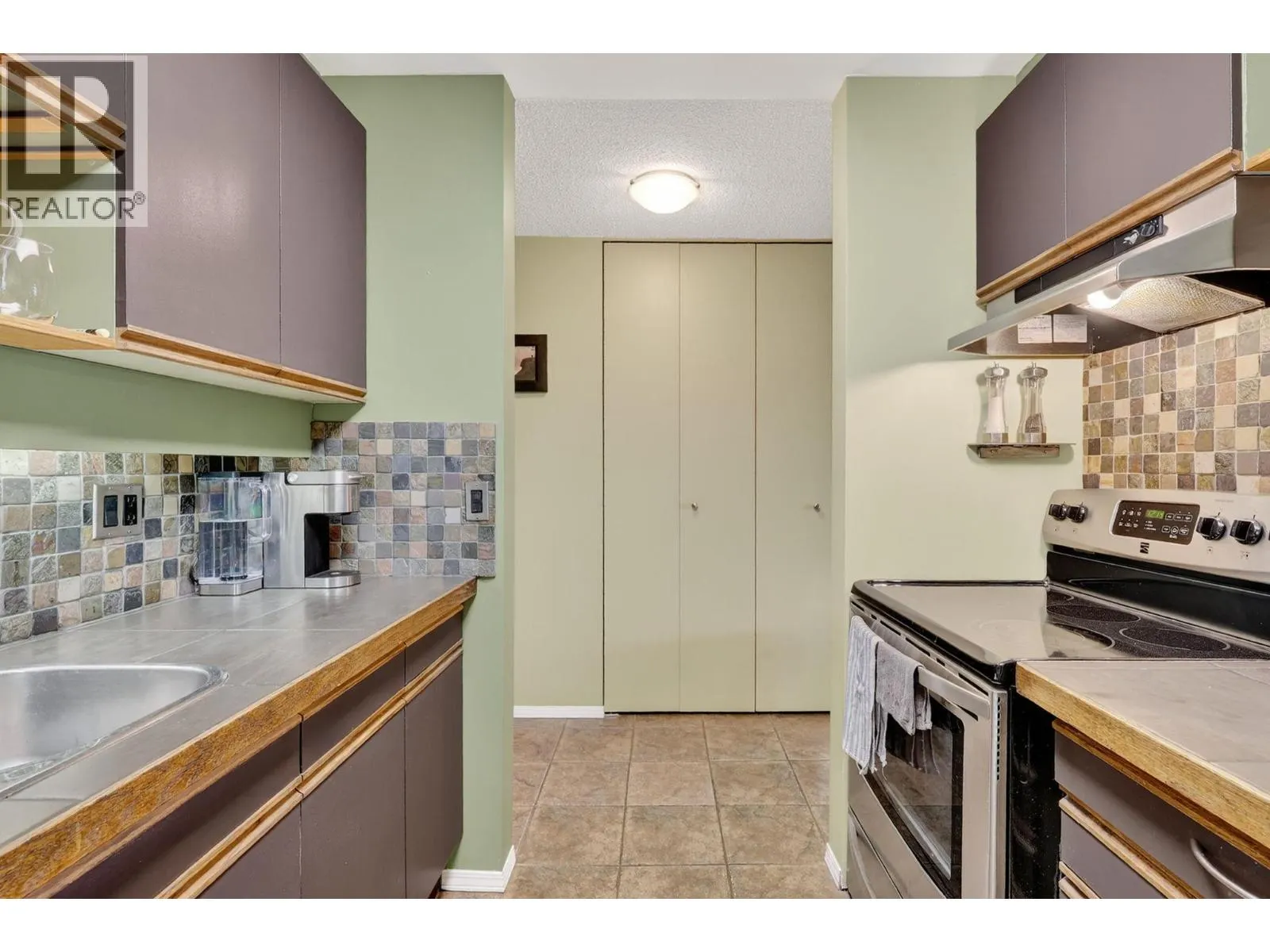 737 Leon Avenue Unit# 1006
