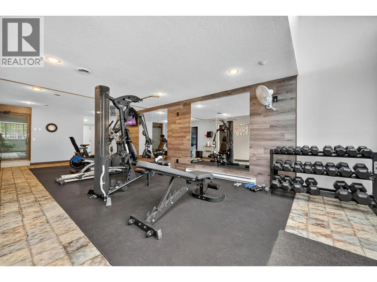 737 Leon Avenue Unit# 1006