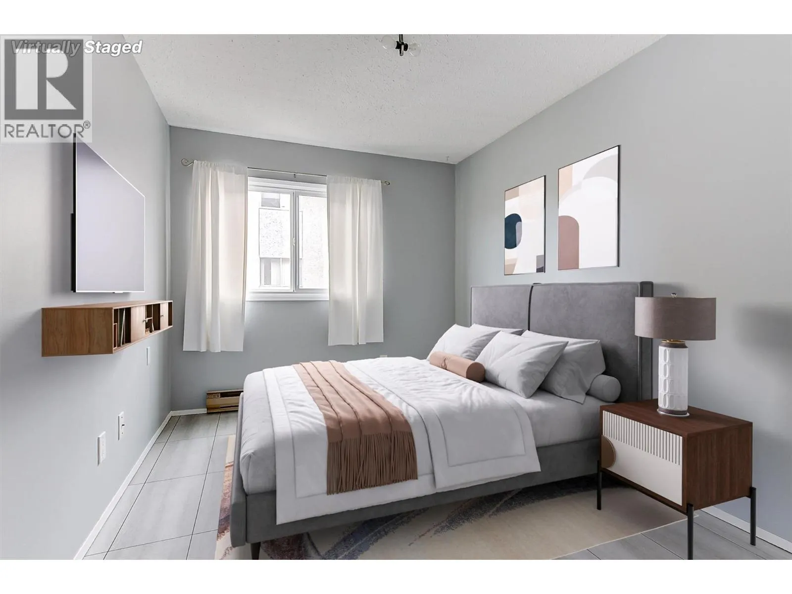 555 Rowcliffe Avenue Unit# 202