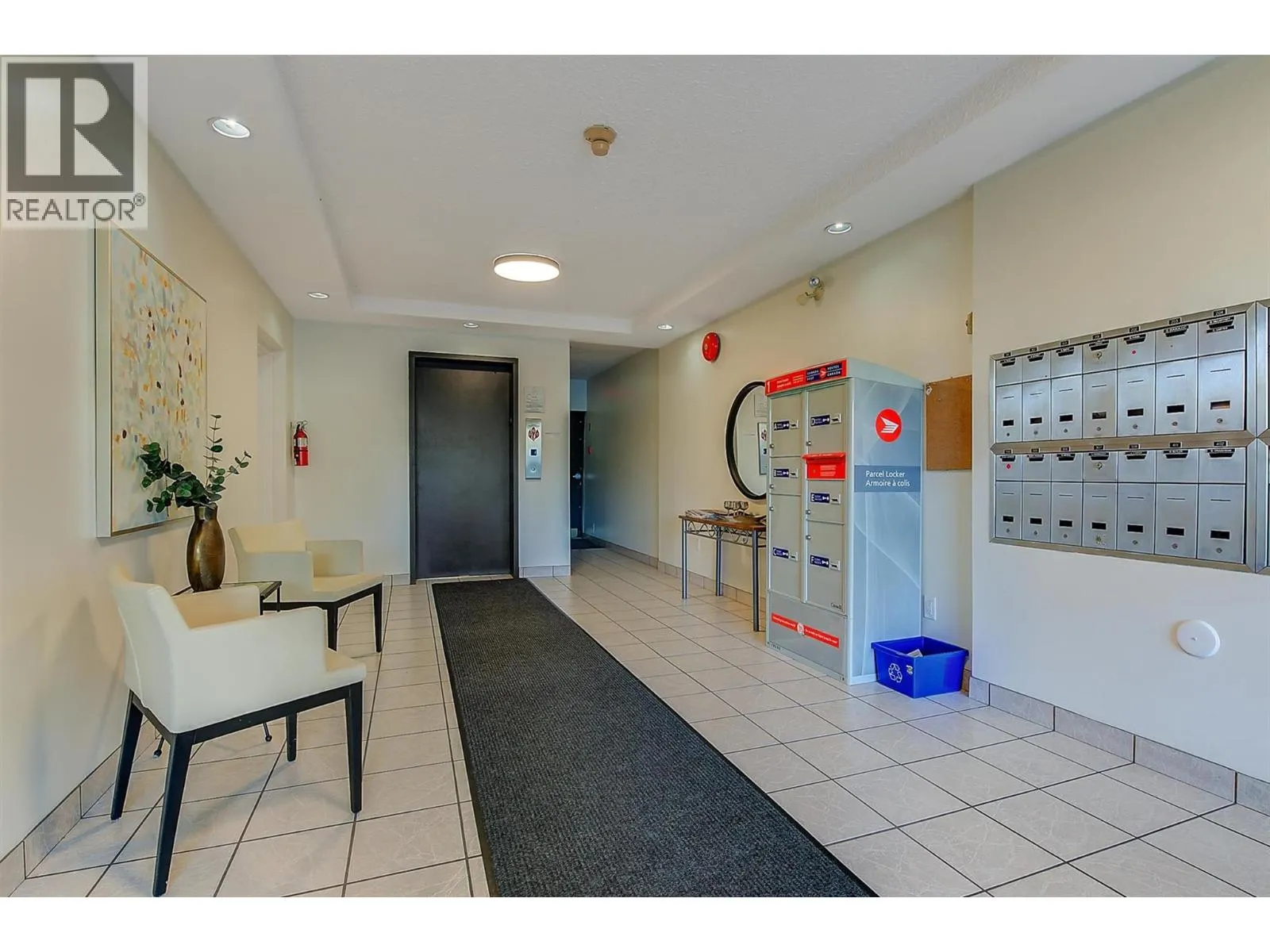 555 Rowcliffe Avenue Unit# 202