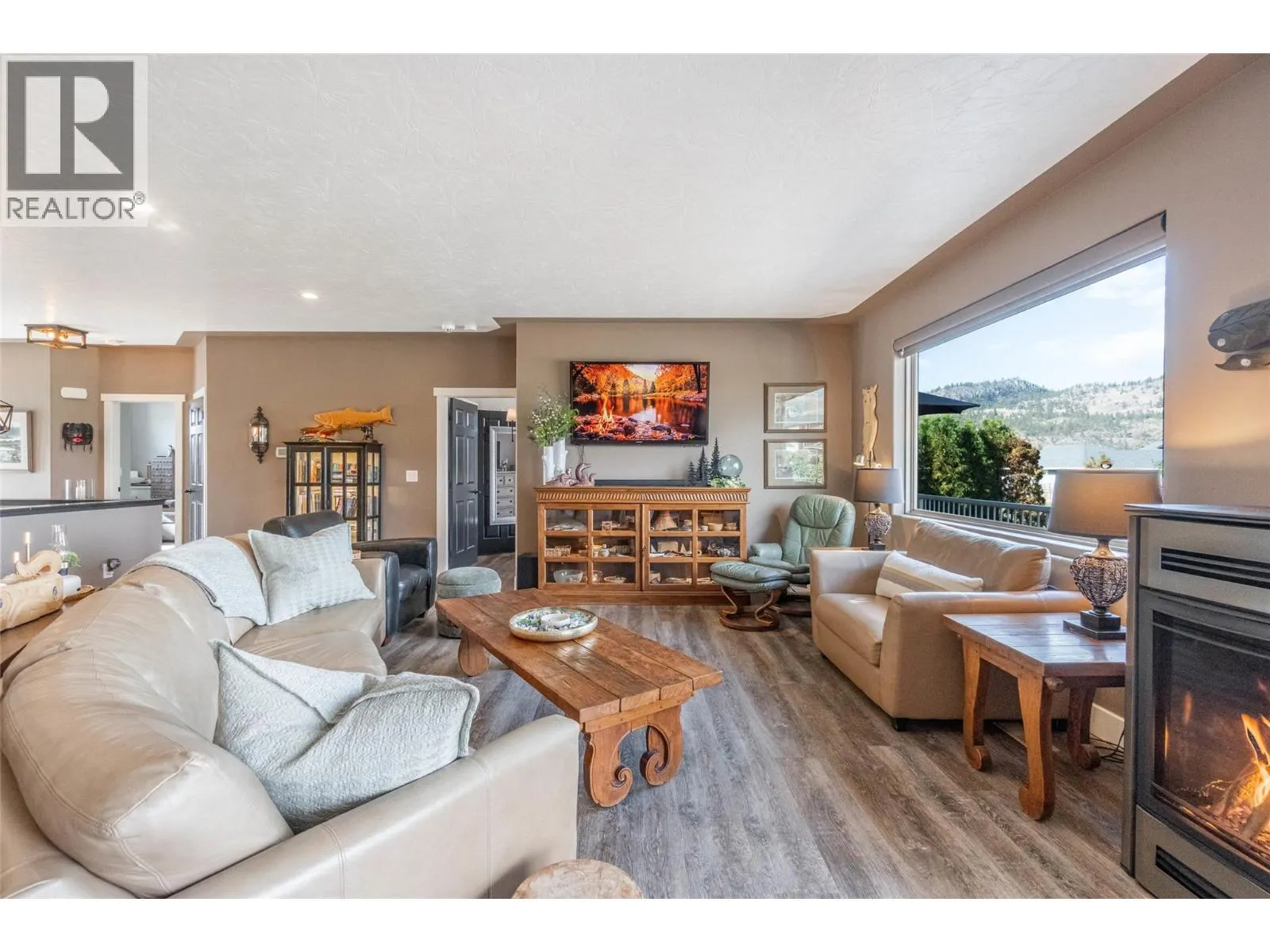 6963 CHARDONNAY Place