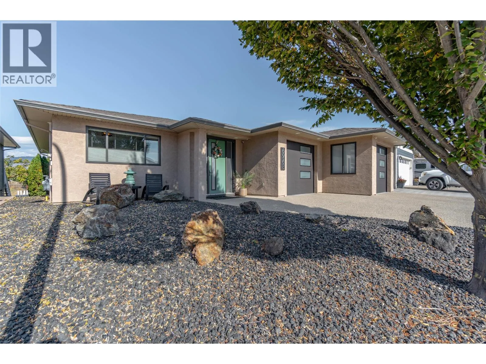 6963 CHARDONNAY Place