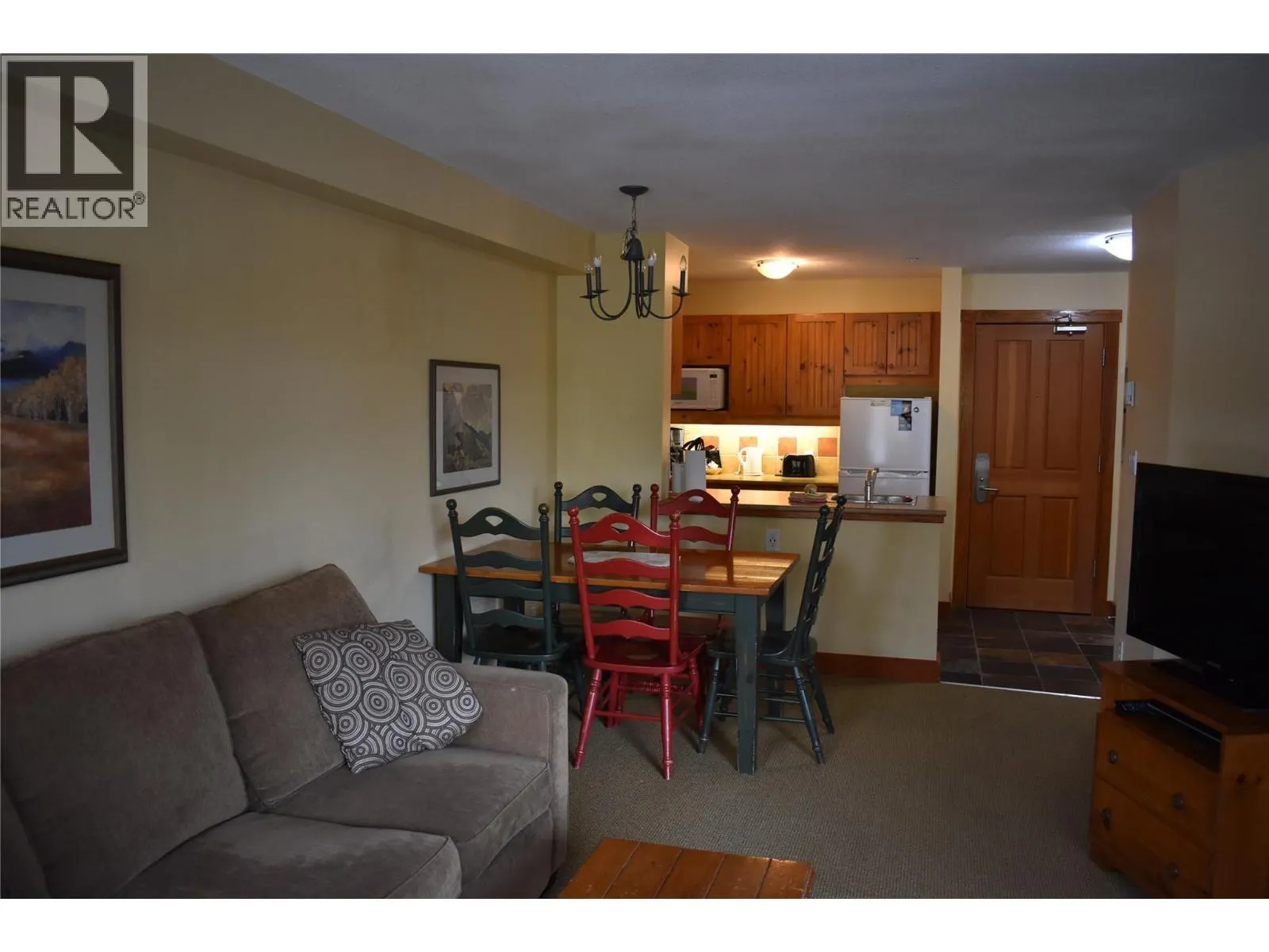 2080 Summit Drive Unit# 104 Lot# 3