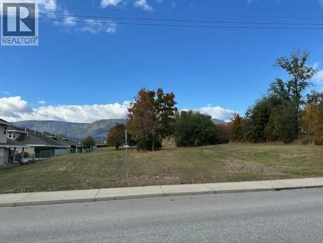 711 Shuswap Street SW