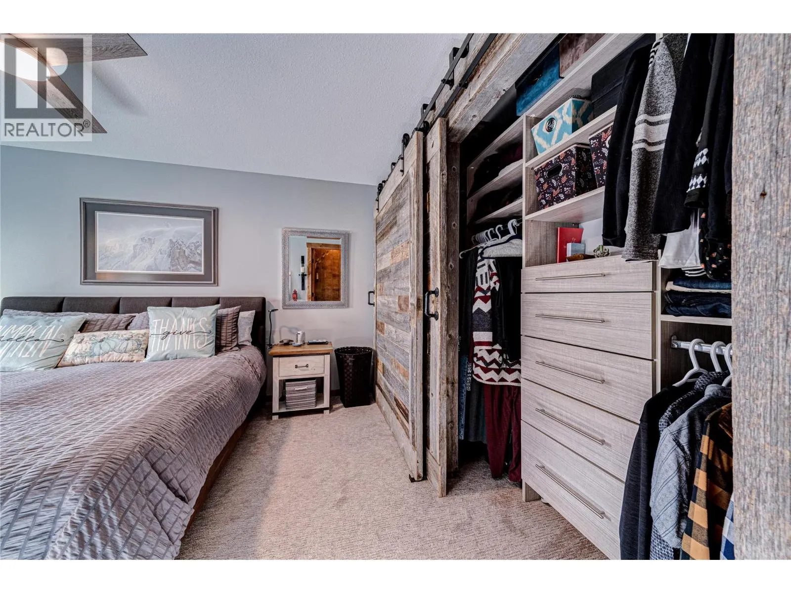 221-4559 Timberline Crescent