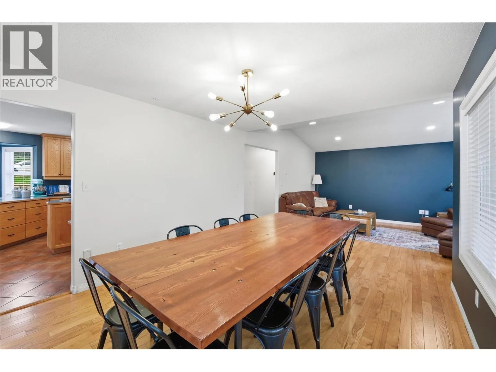 3395 Southridge Drive