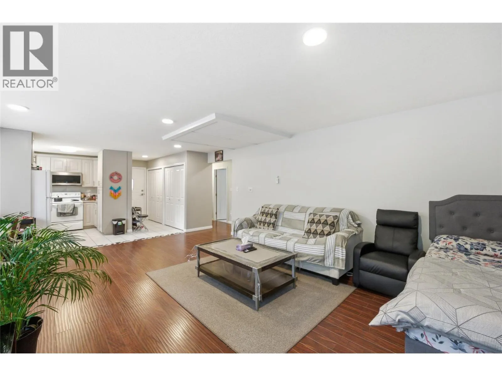 3395 Southridge Drive