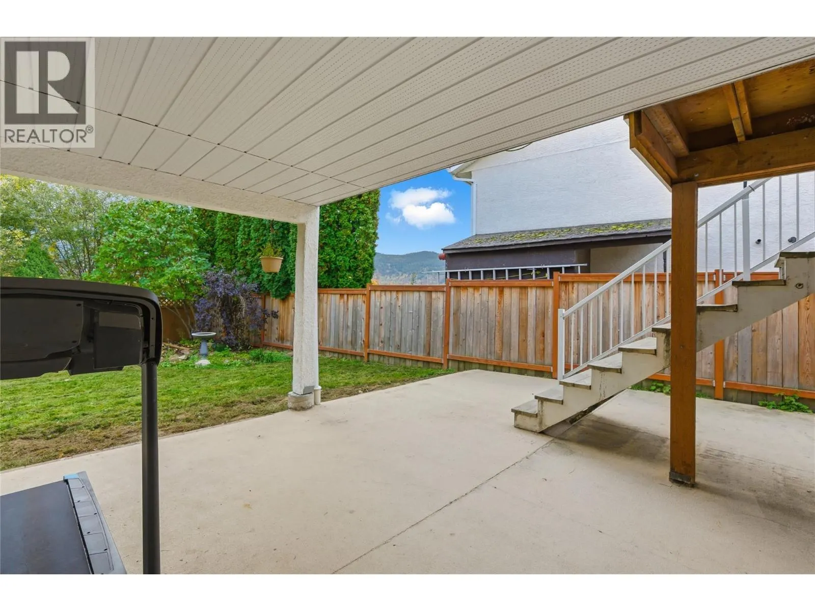 3395 Southridge Drive